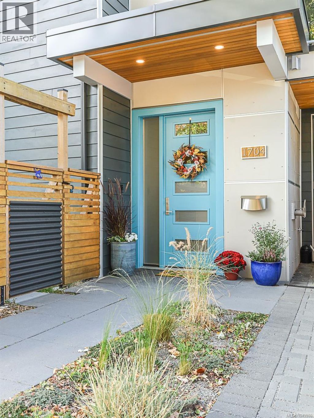 1704 Coronation Ave, Victoria