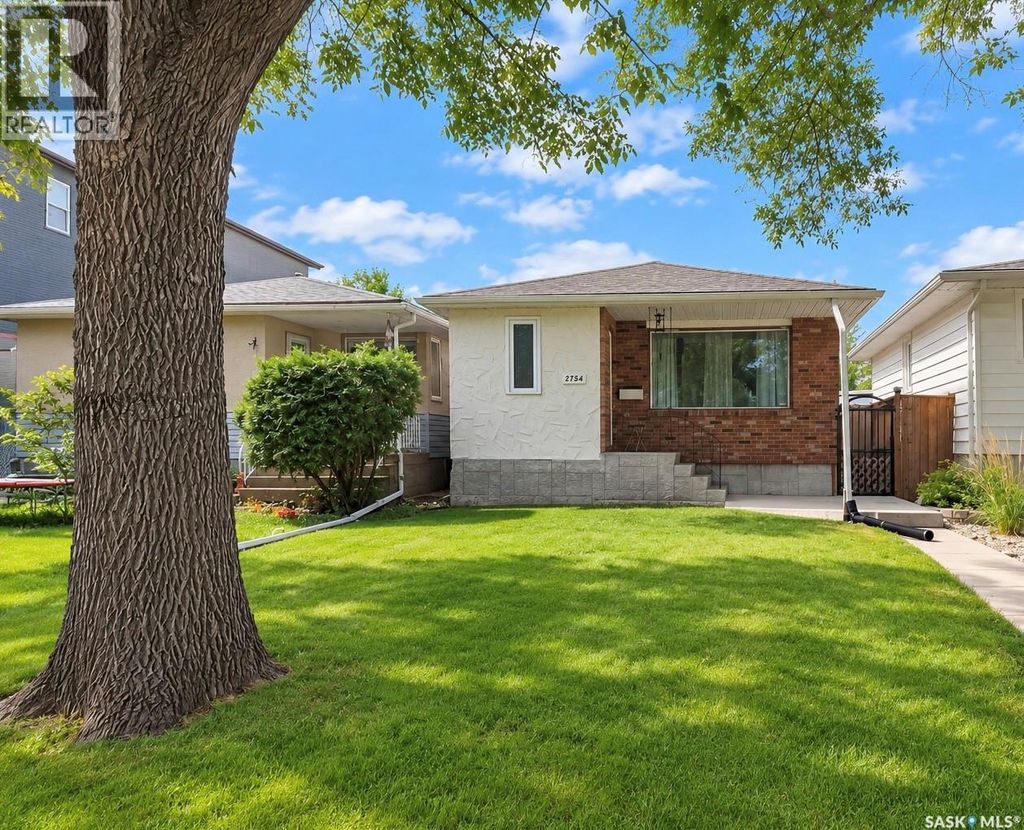 2754 Mackay Street, Regina