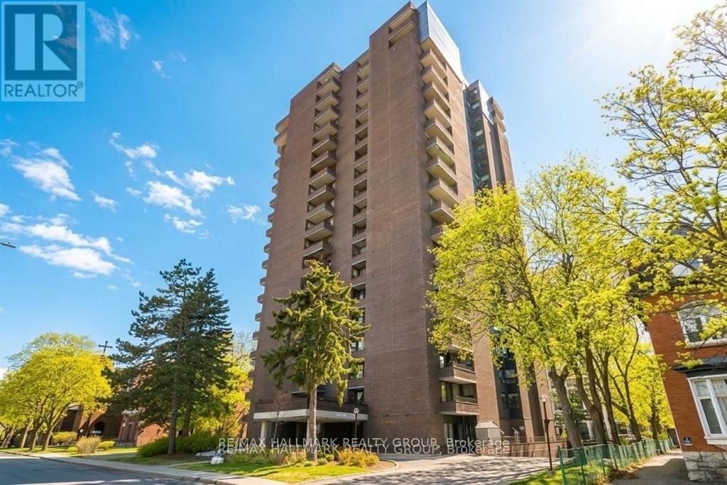 2003 - 71 Somerset Street W, Ottawa