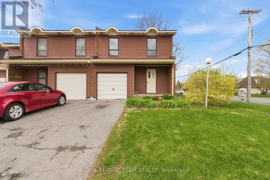 66 - 4 Arnold Drive, Ottawa