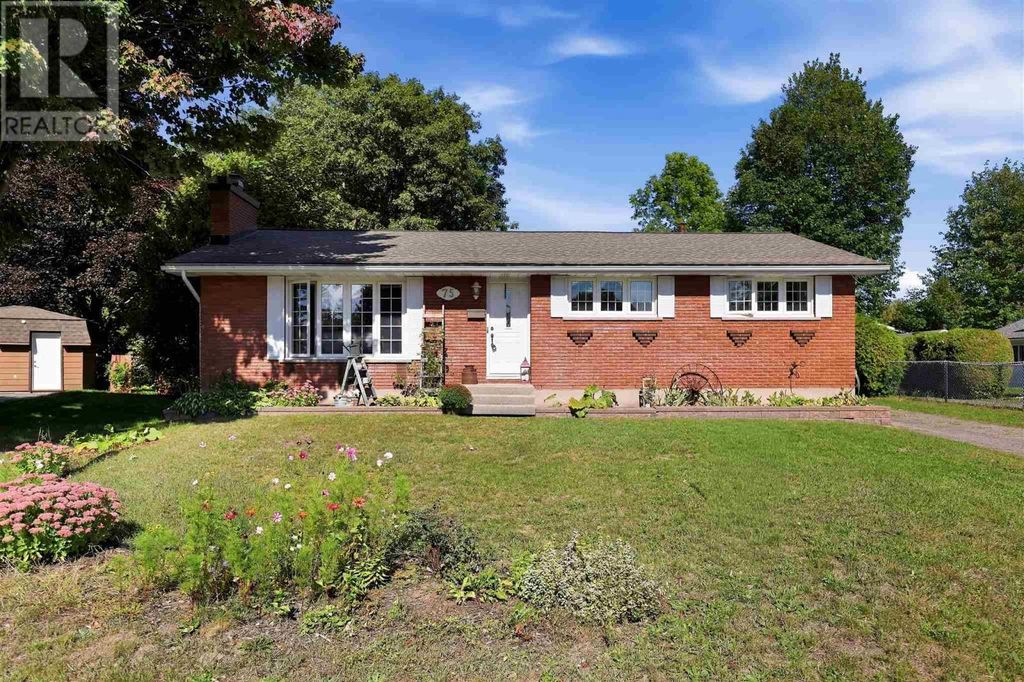 75 Joel Ct, Sault Ste. Marie