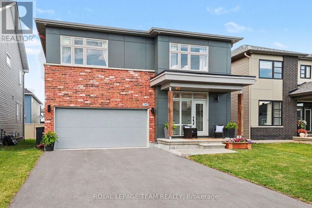 747 Petanque Crescent, Ottawa