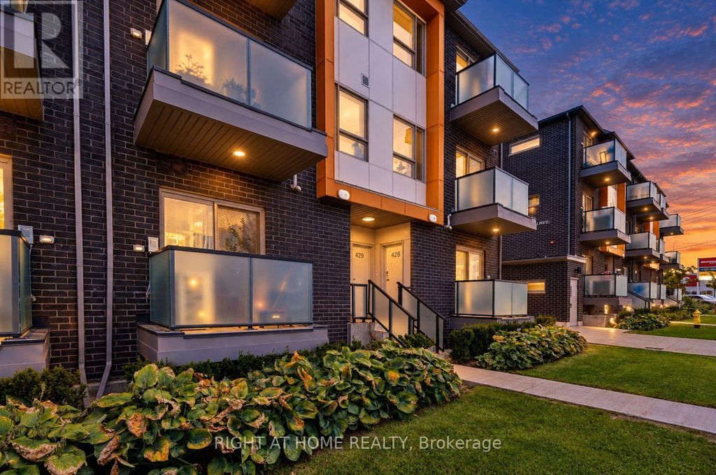 429 - 2789 Eglinton Avenue E, Toronto (eglinton East)
