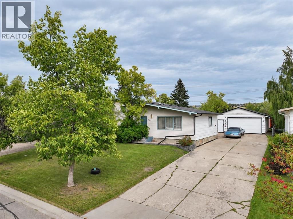 508 7 Avenue, Beaverlodge