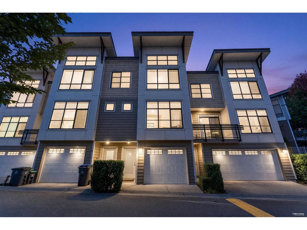 11 9989 E Barnston Drive, Surrey