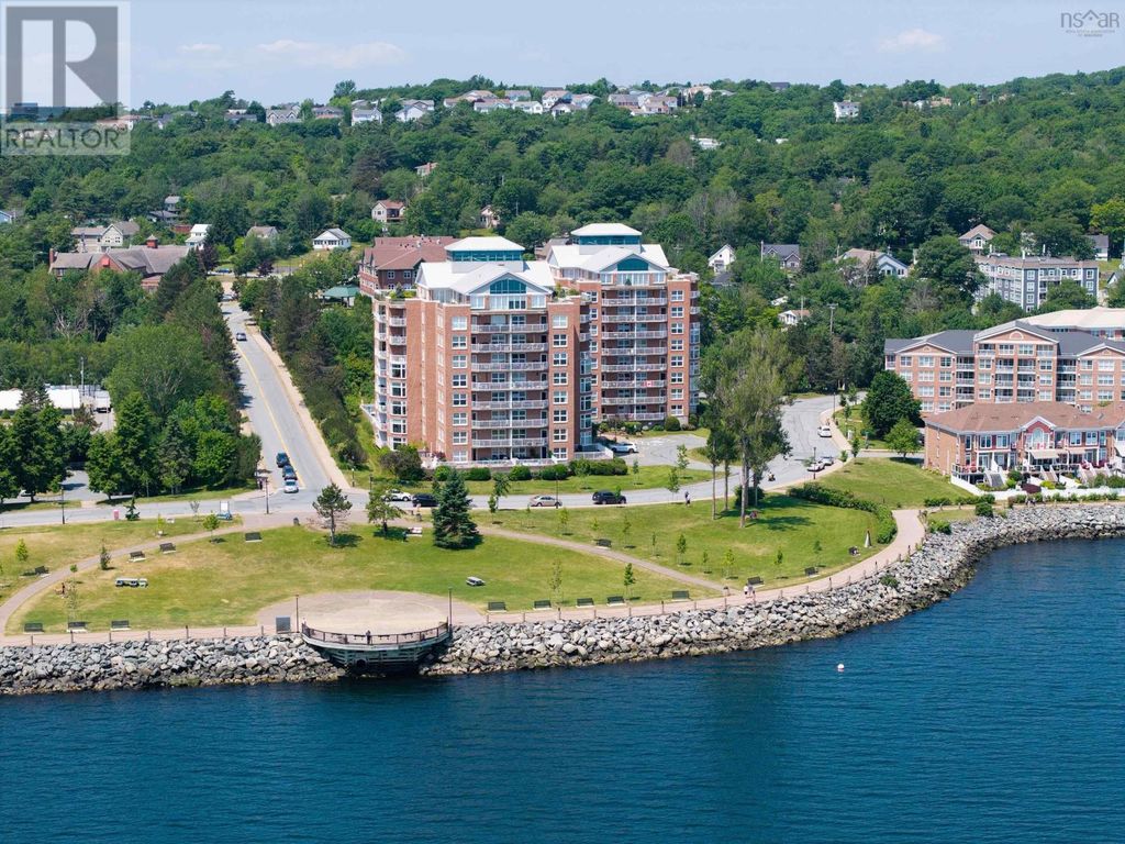 802 89 Waterfront Drive, Bedford