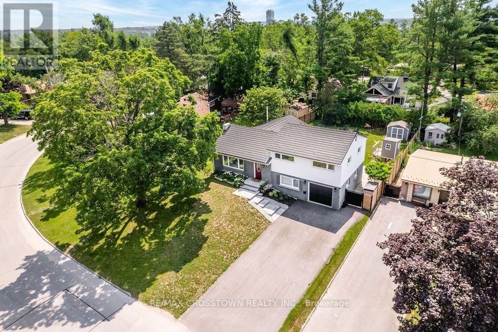 11 Castle Drive, Barrie (sunnidale)