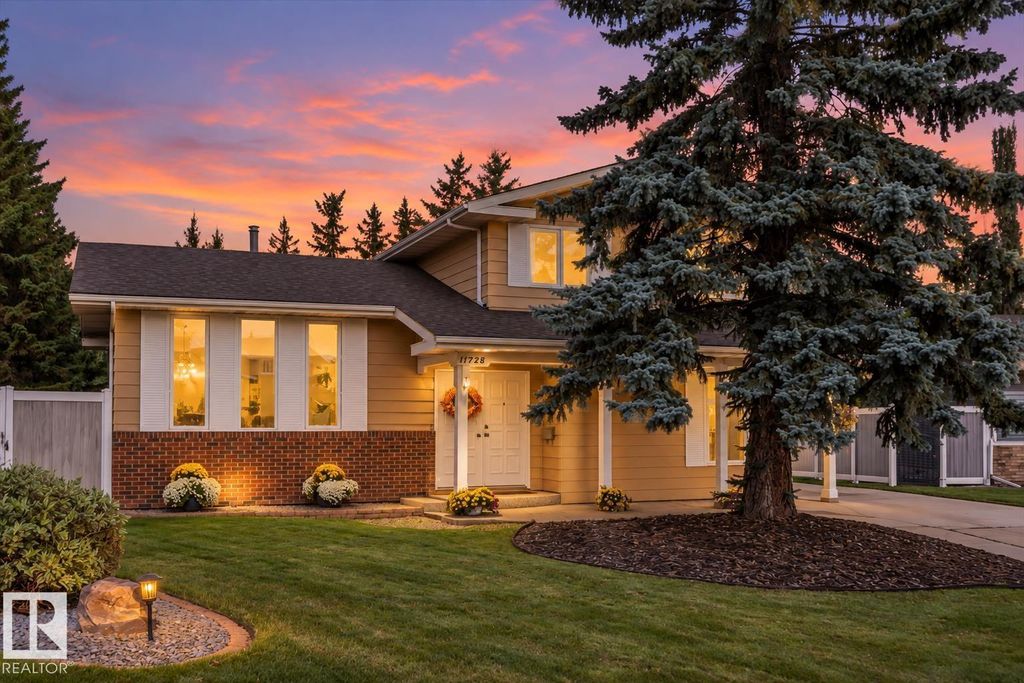 11728 33a Av Nw, Edmonton