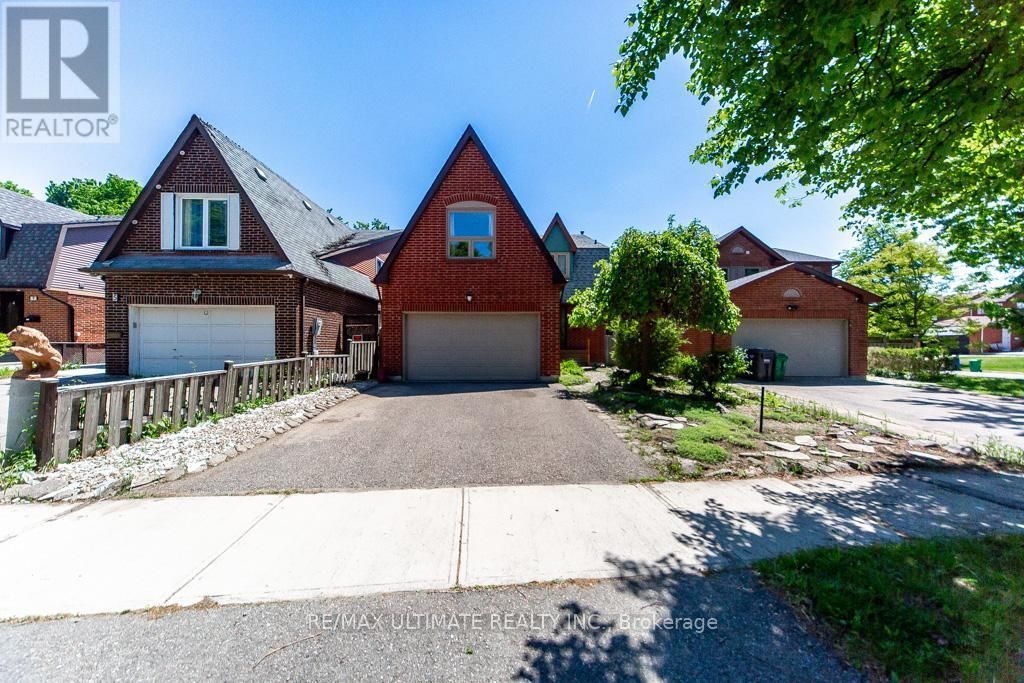 3 Aron Drive, Brampton (fletcher's West)