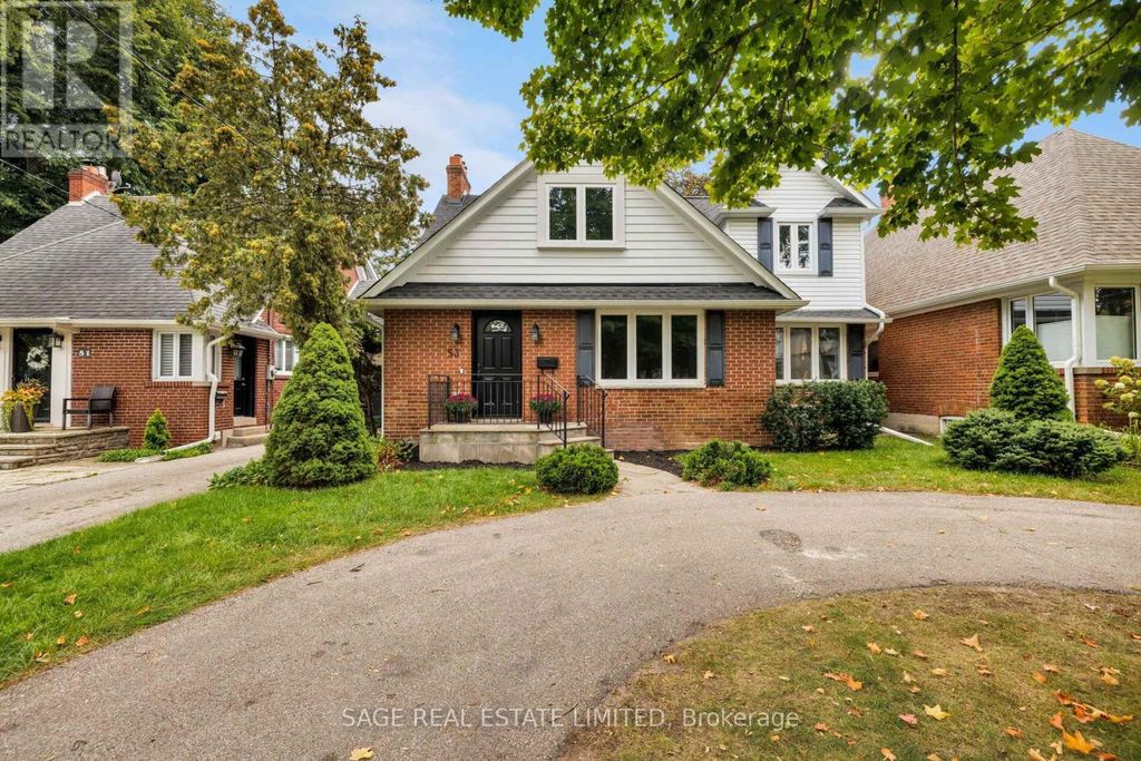 53 Wilgar Road, Toronto (kingsway South)