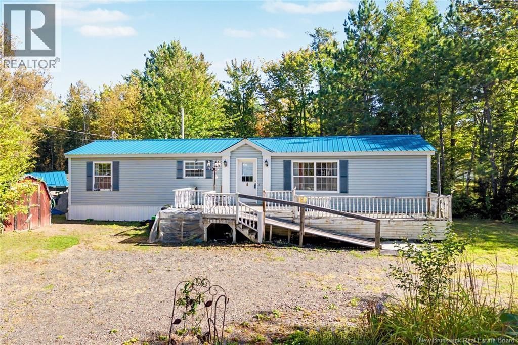 7689 Route 10, Coal Creek