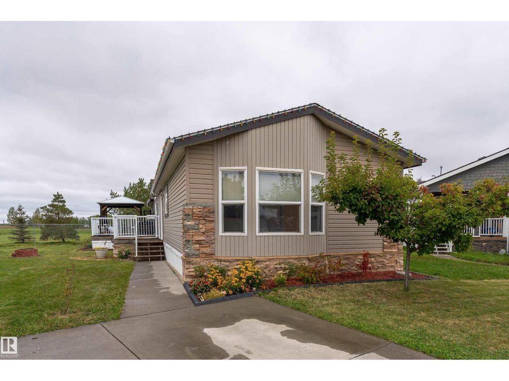 422 Oak Wood Cr Nw Nw, Edmonton