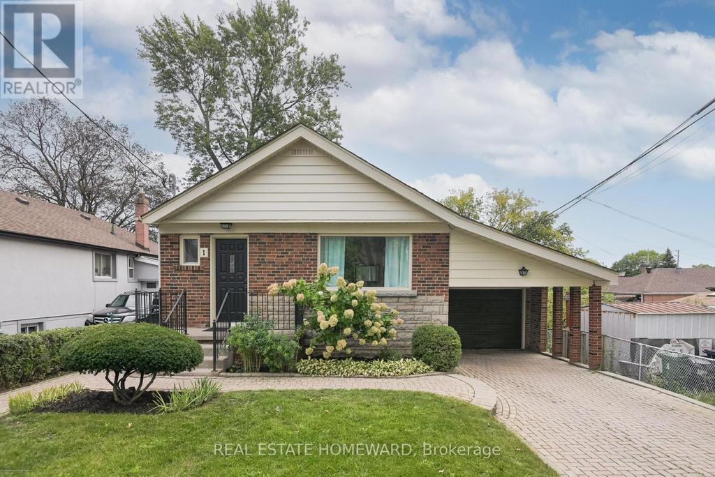 1 Bassett Avenue, Toronto (clairlea-Birchmount)