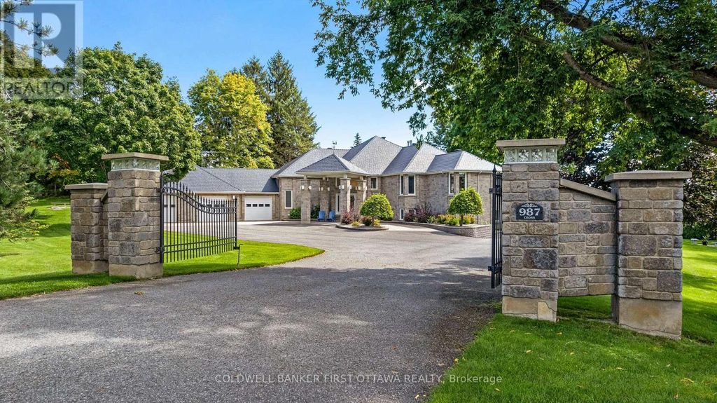 987 1000 Islands Parkway, Leeds And The Thousand Islands