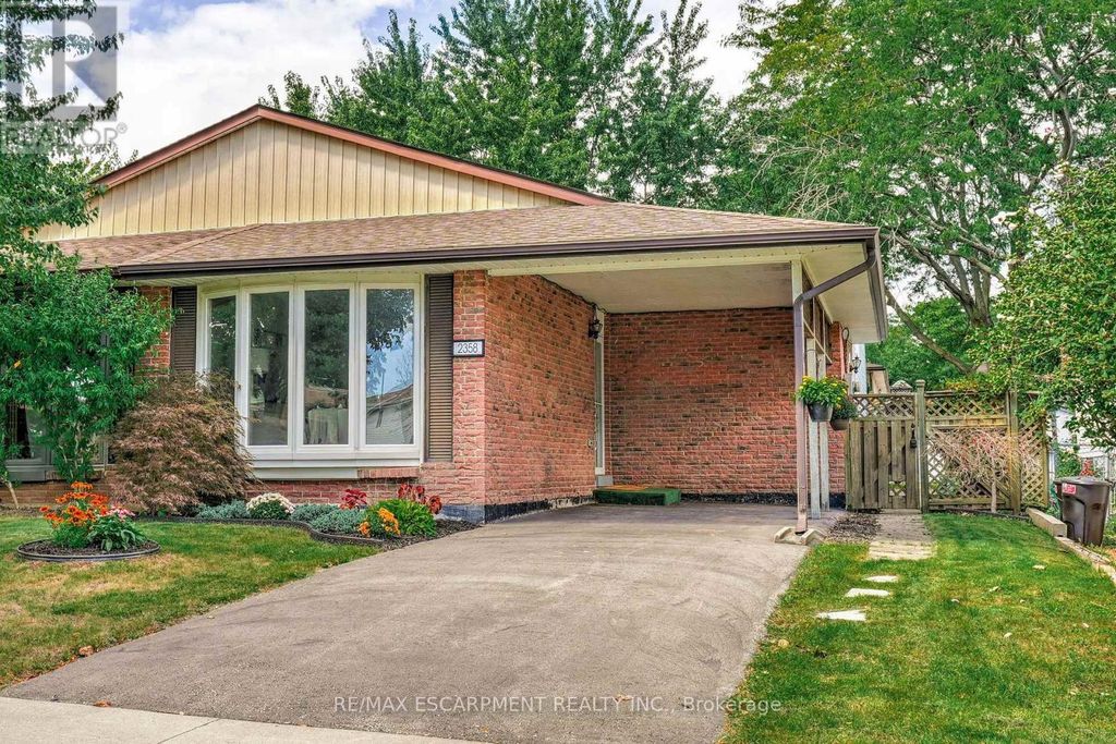 2358 Greenbank Trail, Burlington (brant Hills)