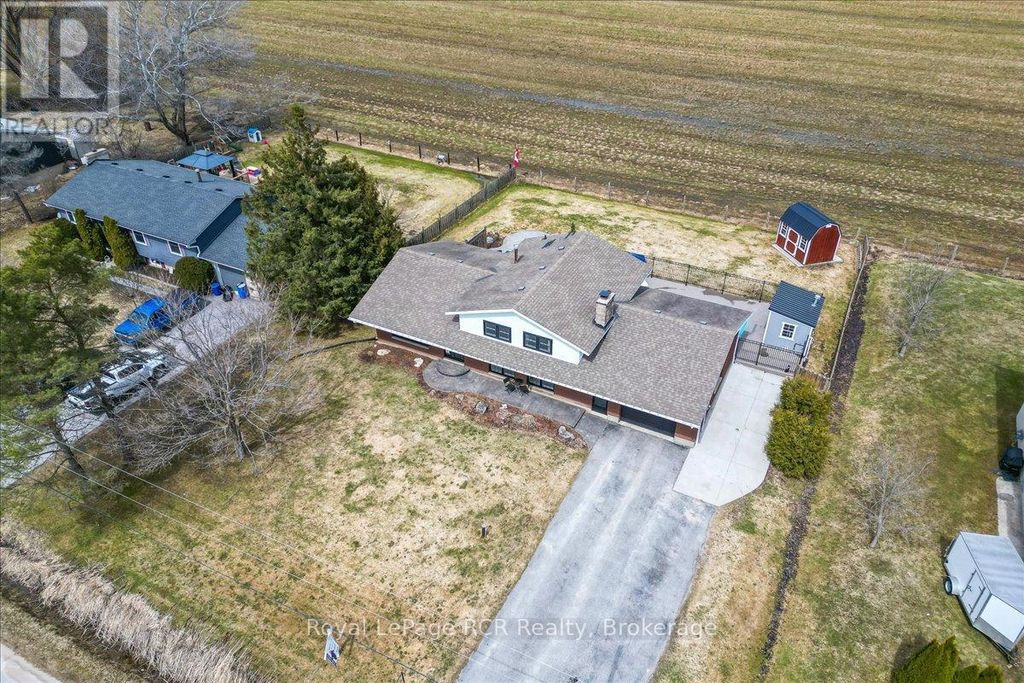 883 30th Street W, Georgian Bluffs