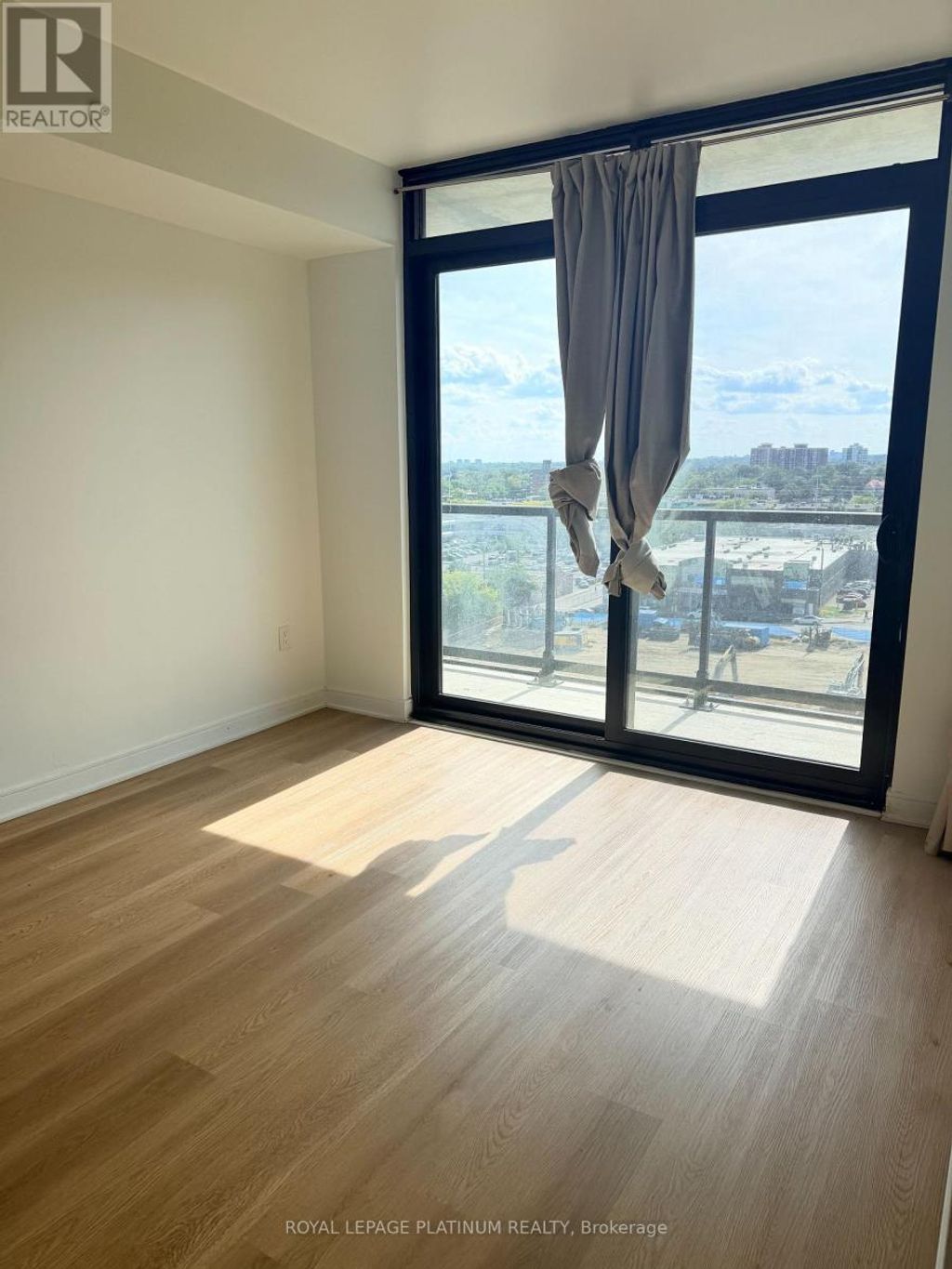 819 - 86 Dundas Street E, Mississauga (cooksville)