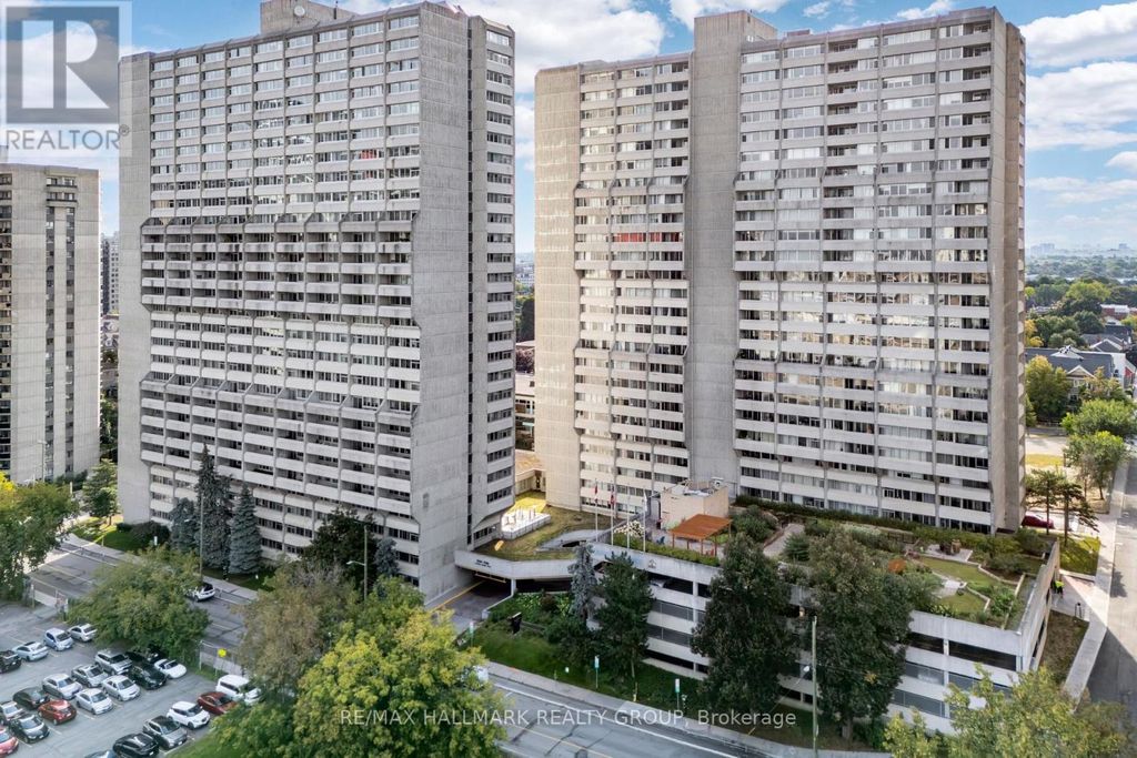 901 - 530 Laurier Avenue W, Ottawa