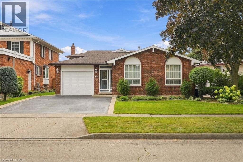 10 Audubon Street N, Stoney Creek