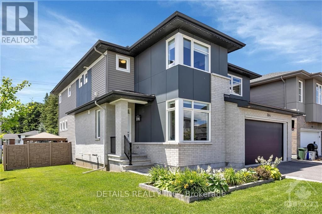 764 Kirkham Crescent, Ottawa