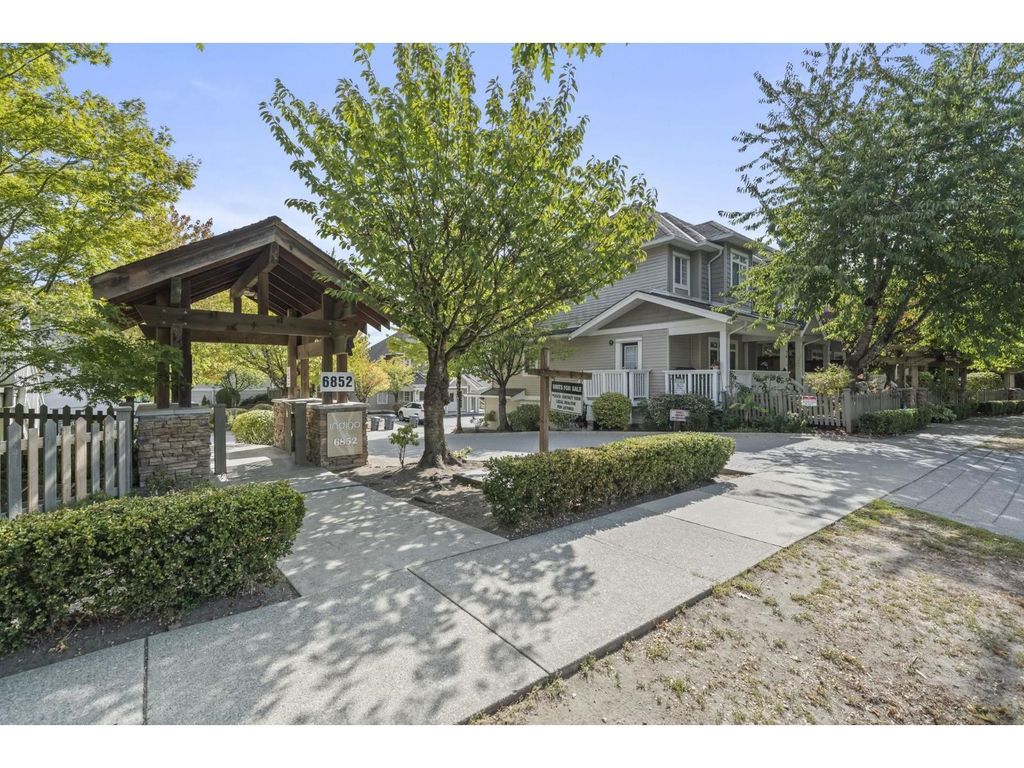24 6852 193 Street, Surrey