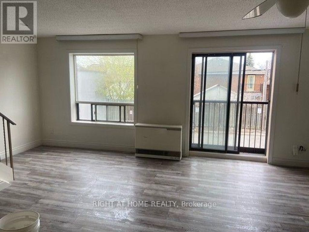 Unit B - 3358 Lake Shore Boulevard W, Toronto (long Branch)