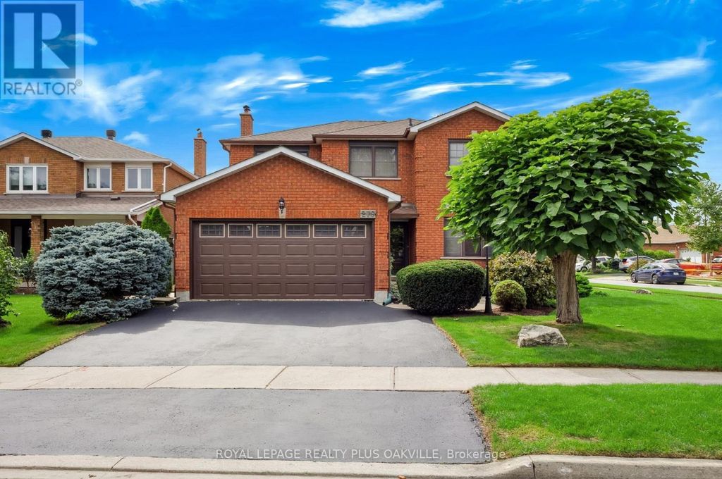 279 Hickory Circle, Oakville (wc Wedgewood Creek)