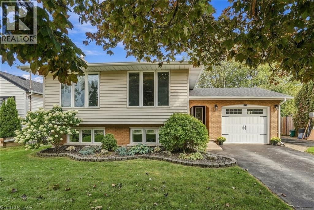 39 Rosemount Avenue, Port Colborne