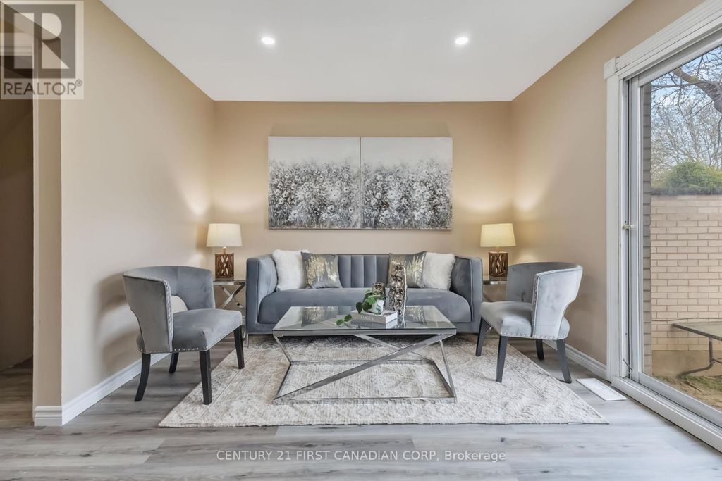 2 - 155 Boullee Street, London East (east C)