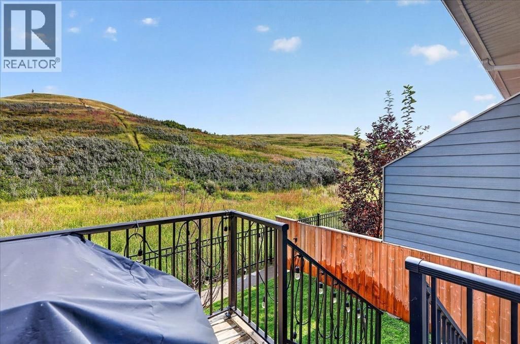246 Cranbrook Square Se, Calgary