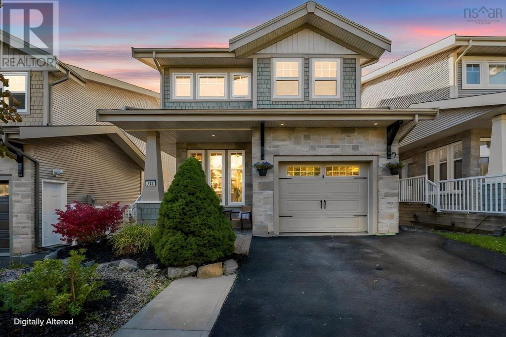 212 Capstone Crescent, Bedford West