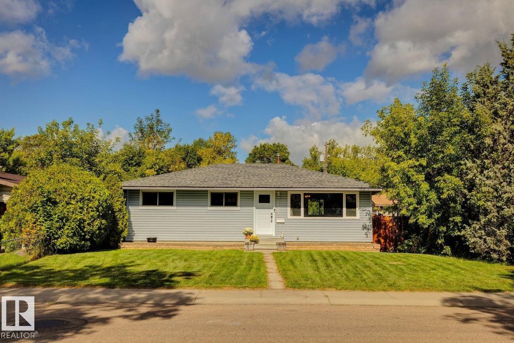 16522 104 Av Nw, Edmonton