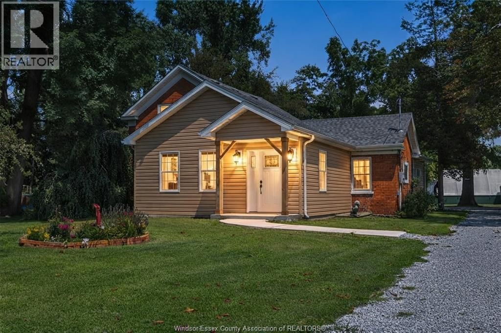 458 County Rd 34 West, Kingsville