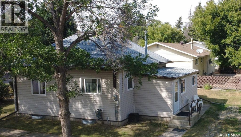 503 Leonard Street, Herbert