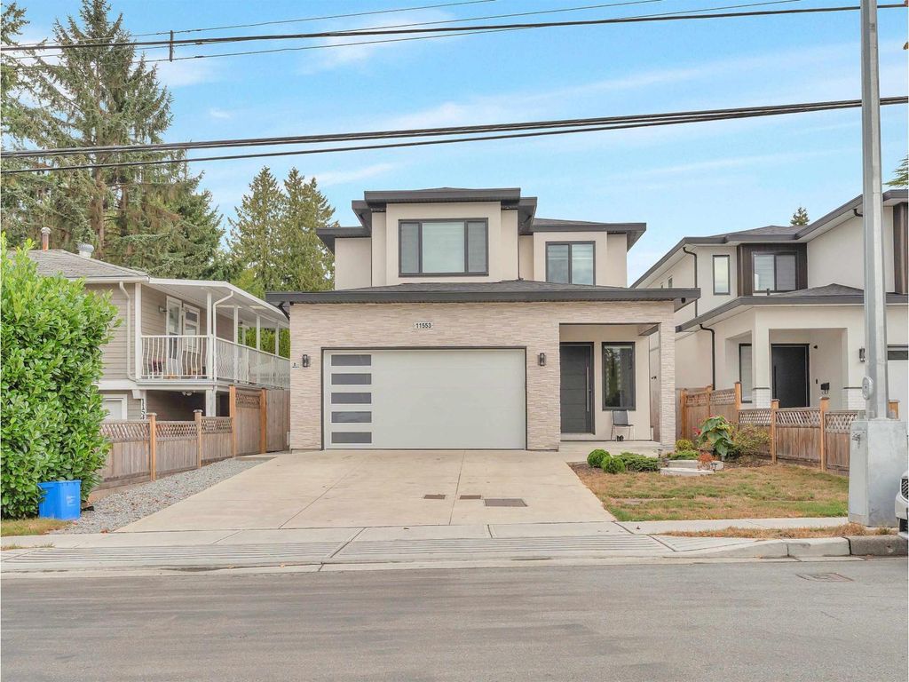 11553 75a Avenue, Delta
