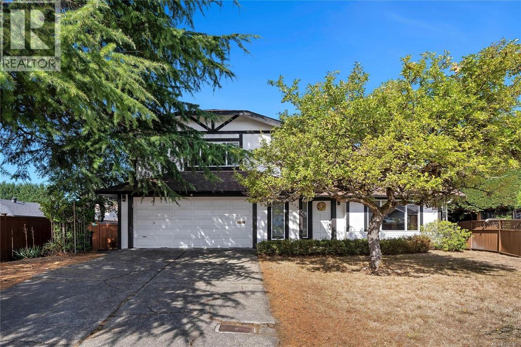 1634 Tasco Close, Saanich