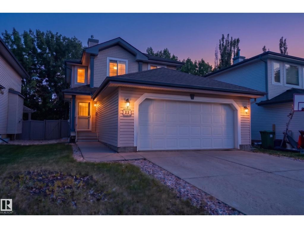 23 English Wy, St. Albert