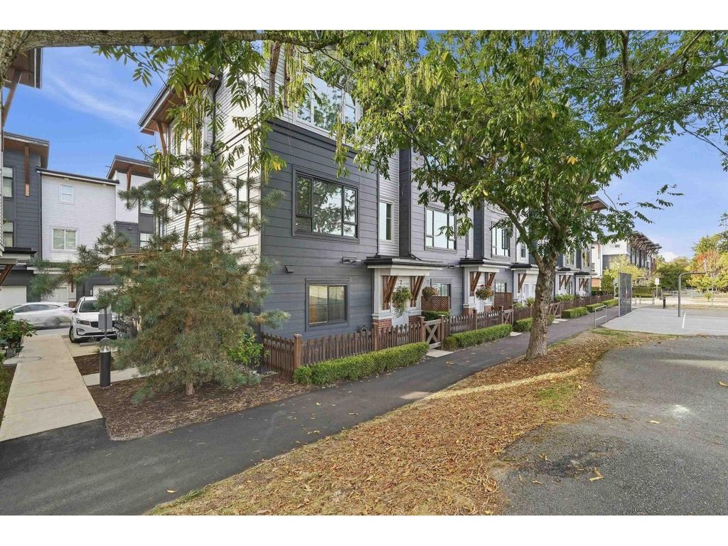 36 22128 48a Avenue, Langley