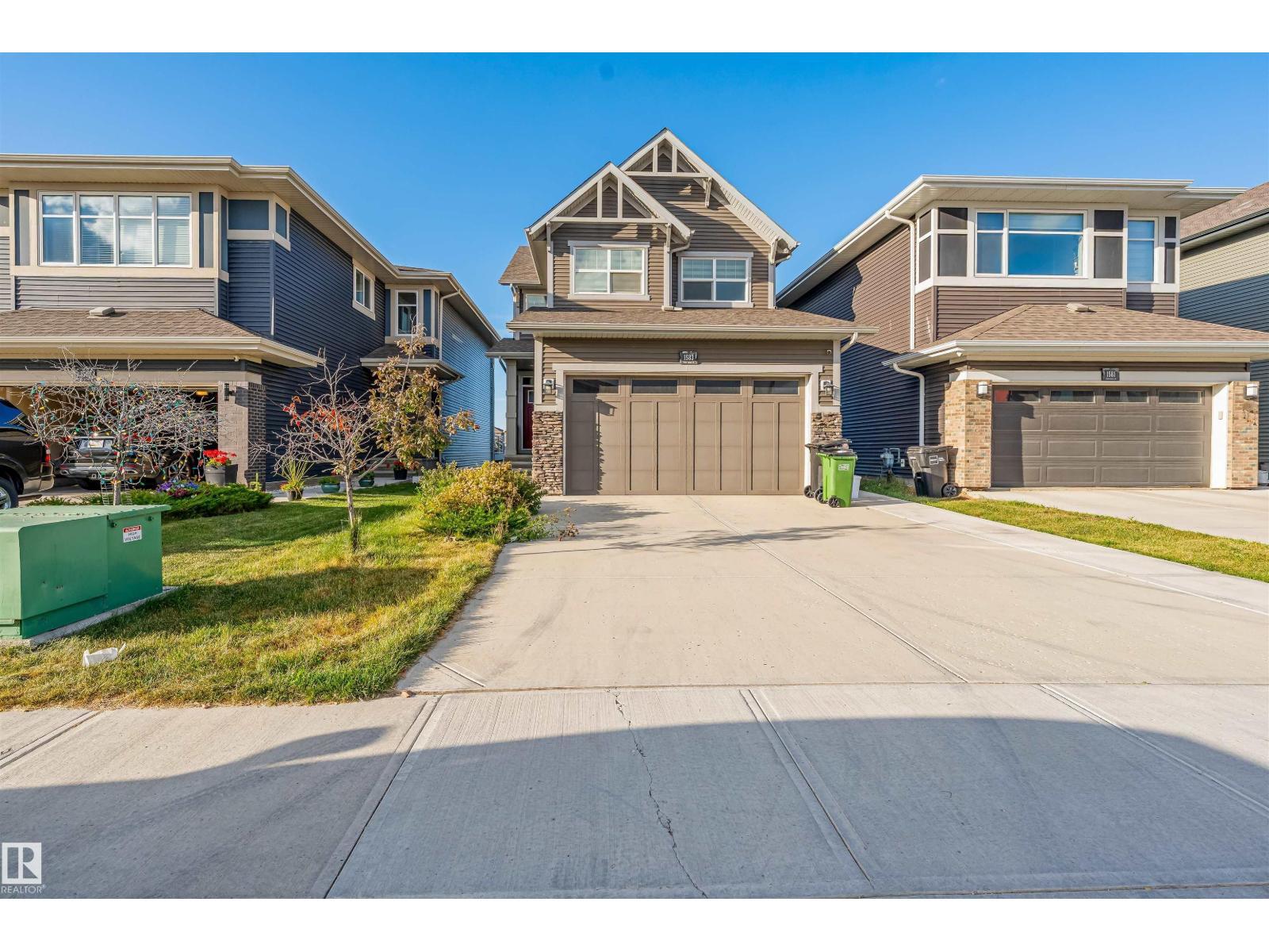 1583 Plum Circle Sw, Edmonton