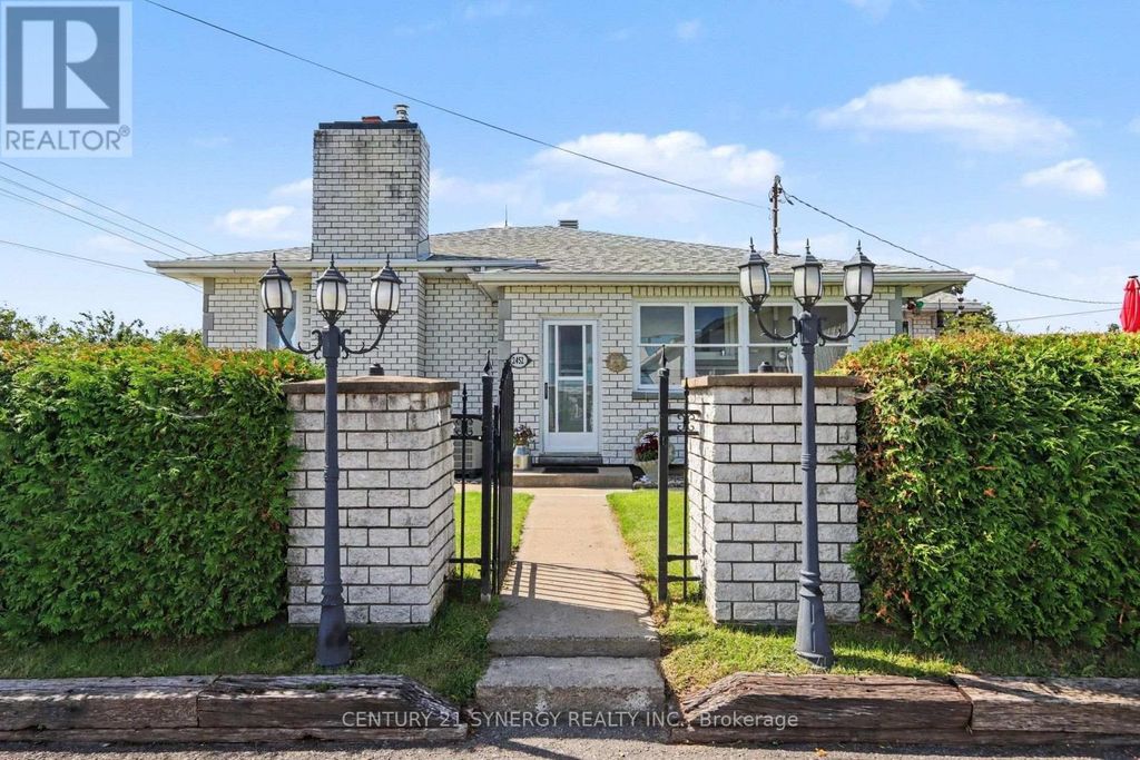 2452 Colonial Road, Ottawa