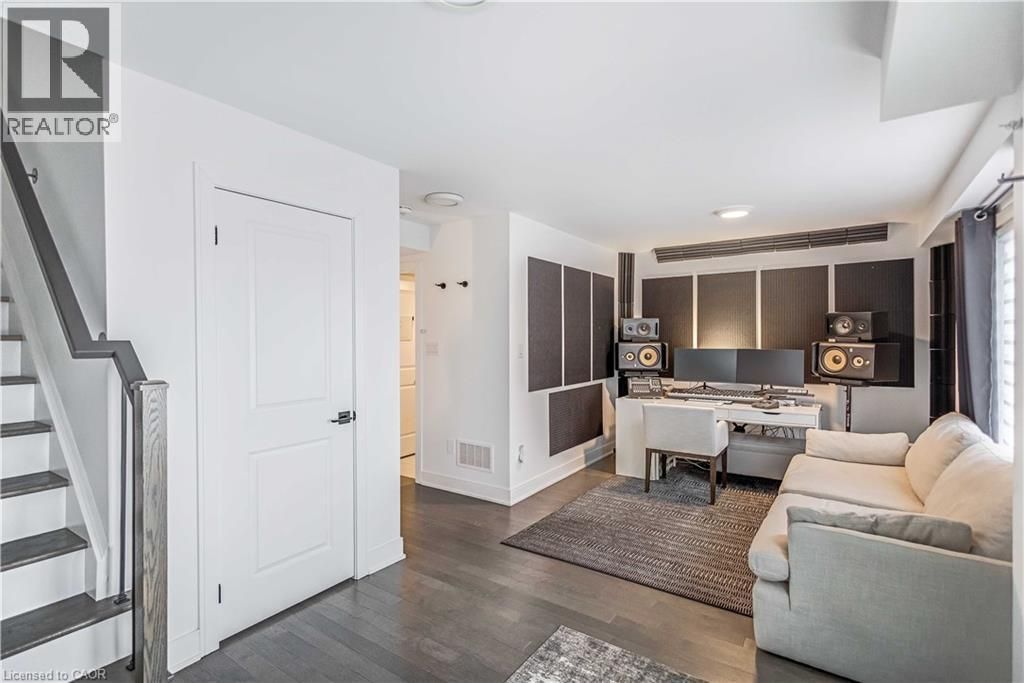 2497 Littlefield Crescent, Halton