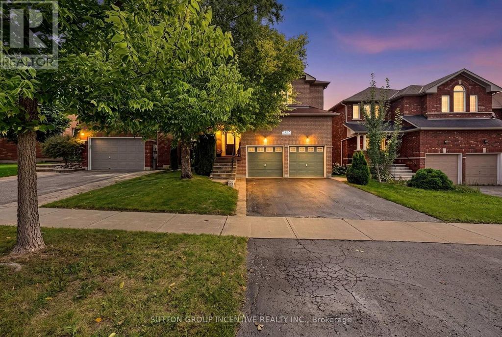 23 Prince Of Wales Drive, Barrie (innis-Shore)