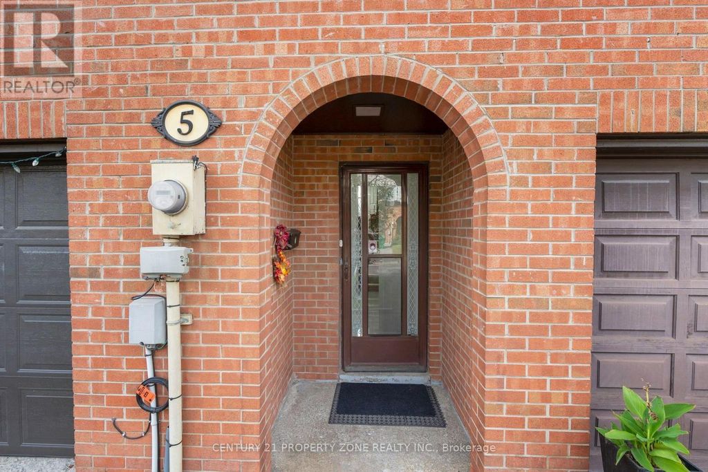 5 Briar Path, Brampton (avondale)