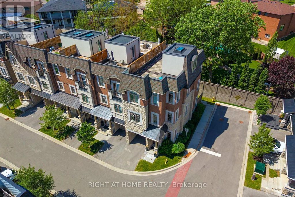 2 Queen Mary Court, Vaughan (east Woodbridge)