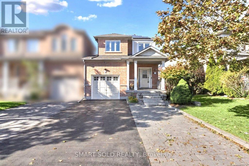 75 Rideau Drive, Richmond Hill (langstaff)