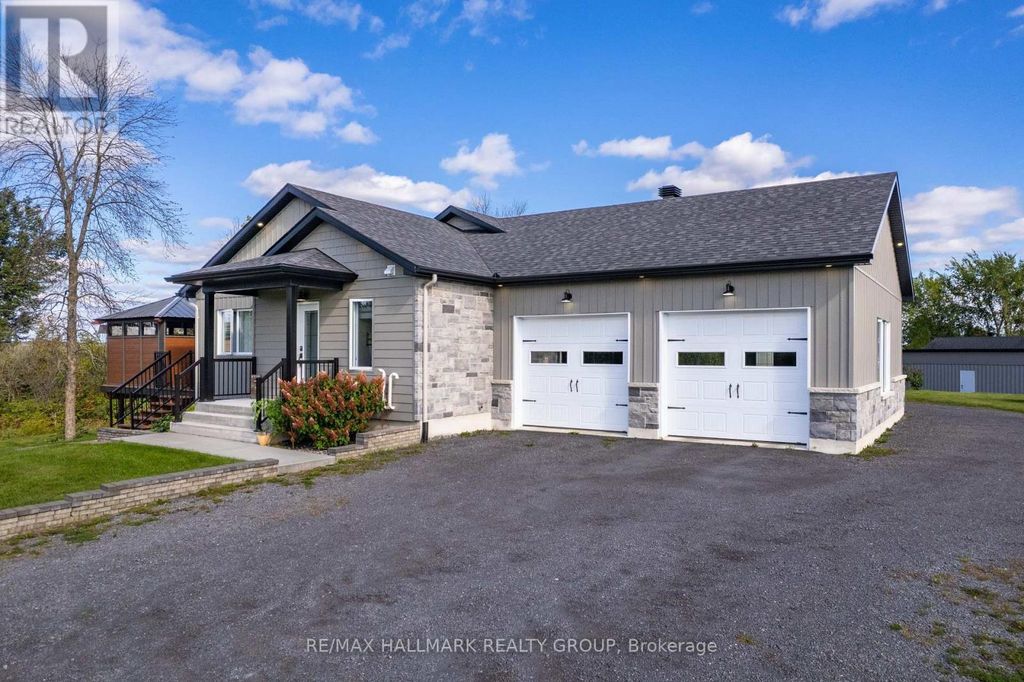 3515 Front Road E, Champlain