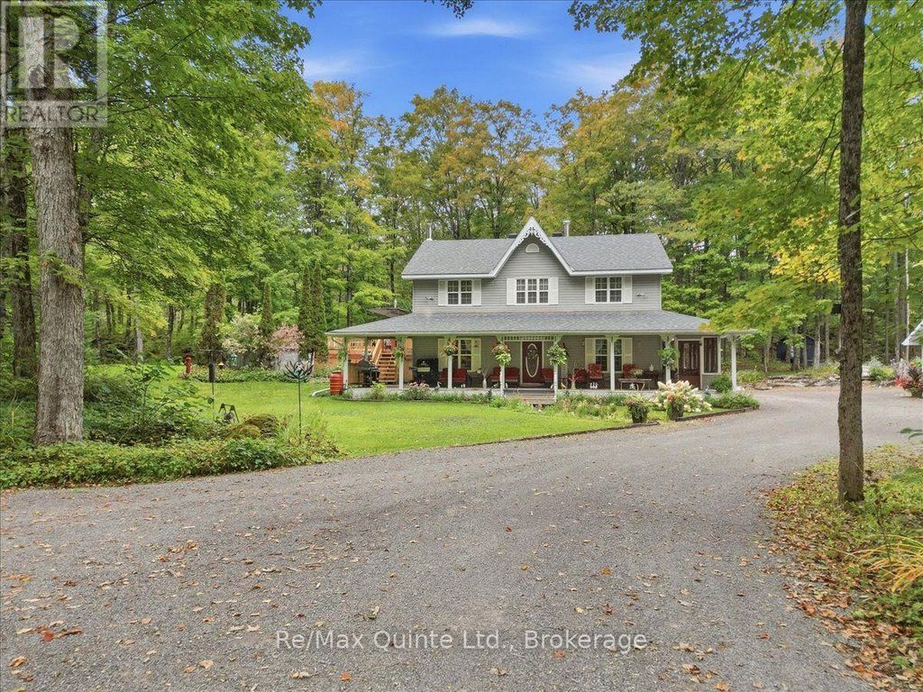 578 Old Apsley Road, North Kawartha