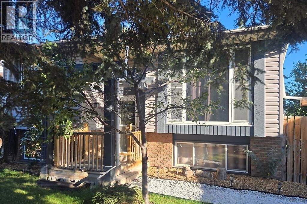 128 Pineland Place Ne, Calgary