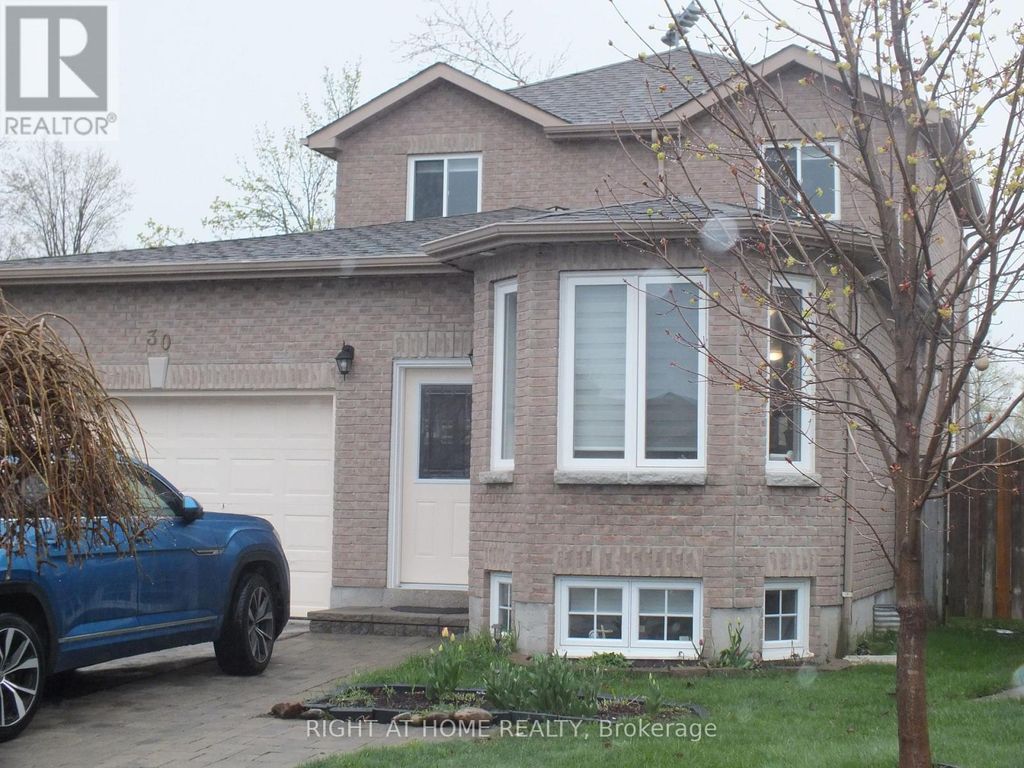 30 Brighton Road, Barrie (georgian Drive)