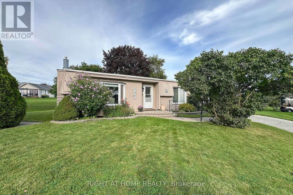 13 Cornerbrook Court, Clarington (newcastle)